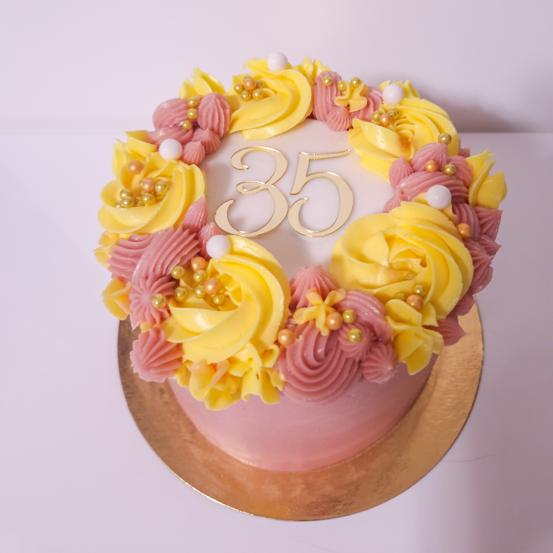 Classic Luxe Bento Cakes